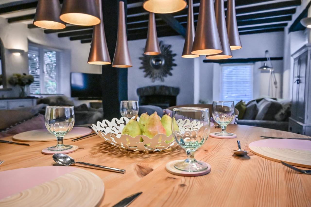 יילוורטון A Superb Bijou Retreat With Jacuzzi Near An Excellent Village Pub מראה חיצוני תמונה